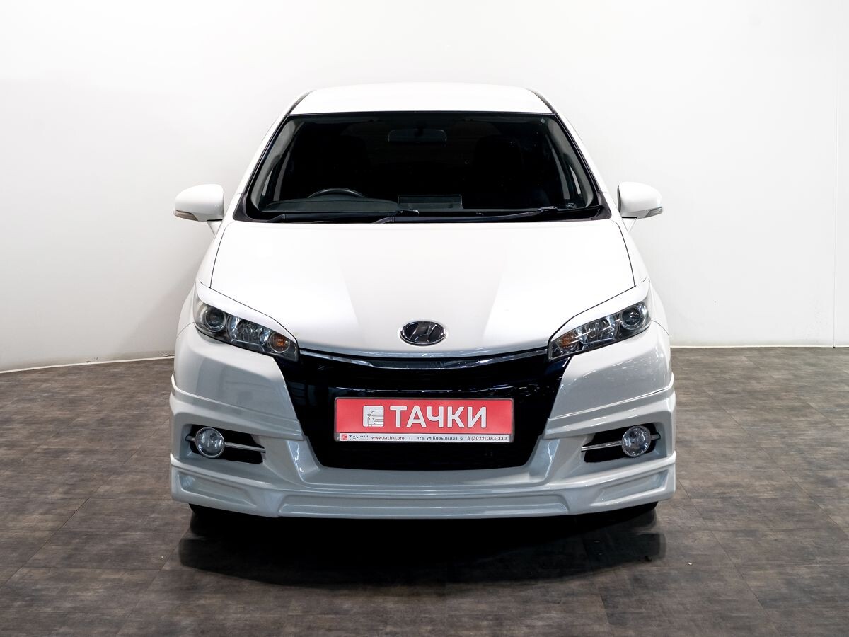 Toyota Wish 2016 - фото автомобиля