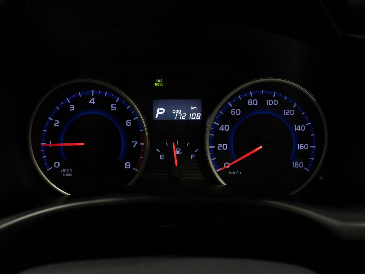 Toyota Wish 2016 - фото автомобиля