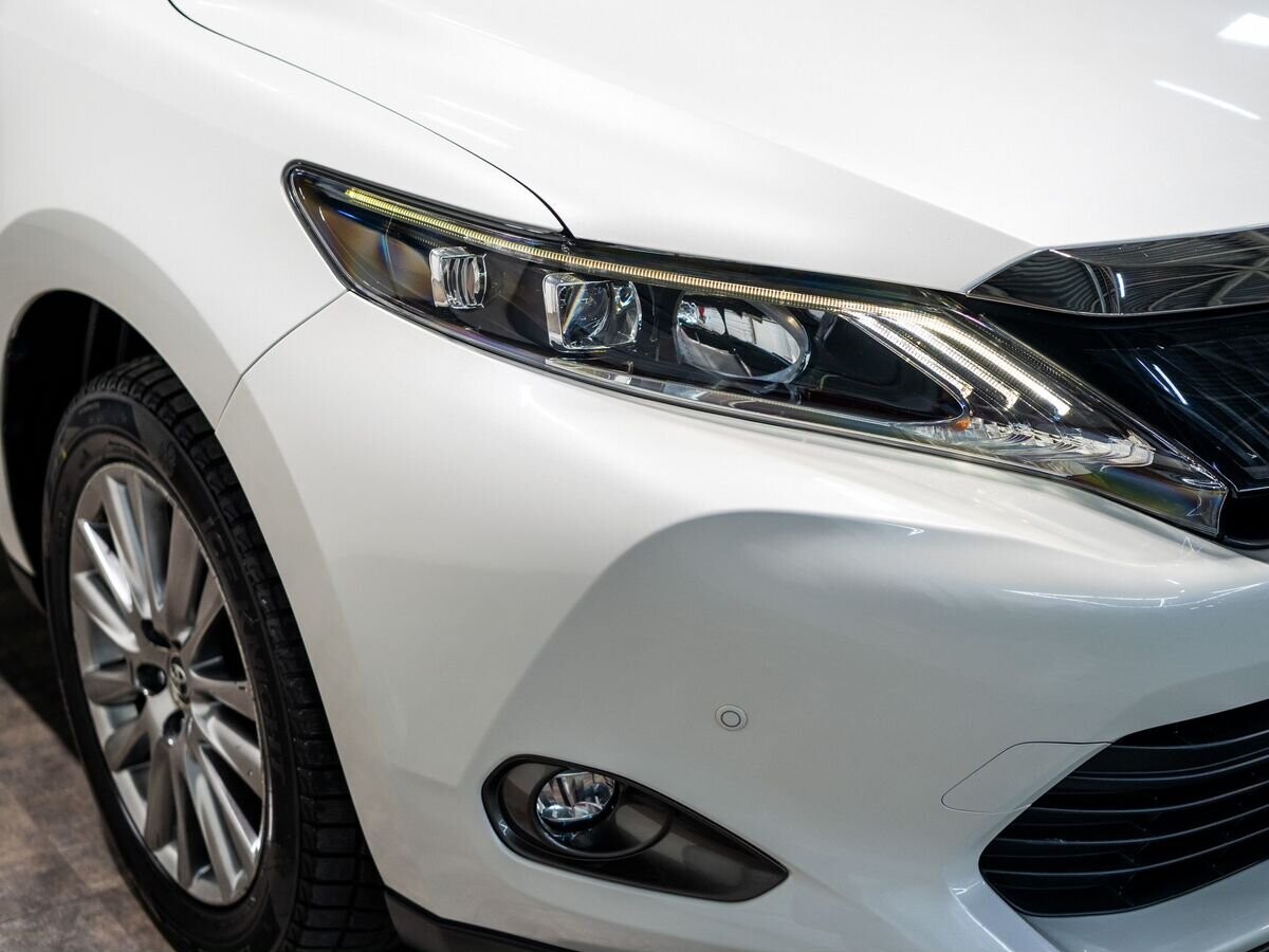 Toyota Harrier 2017 - фото автомобиля