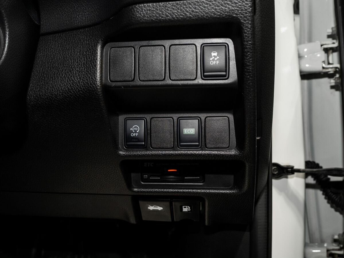 Nissan X-Trail 2014 - фото автомобиля