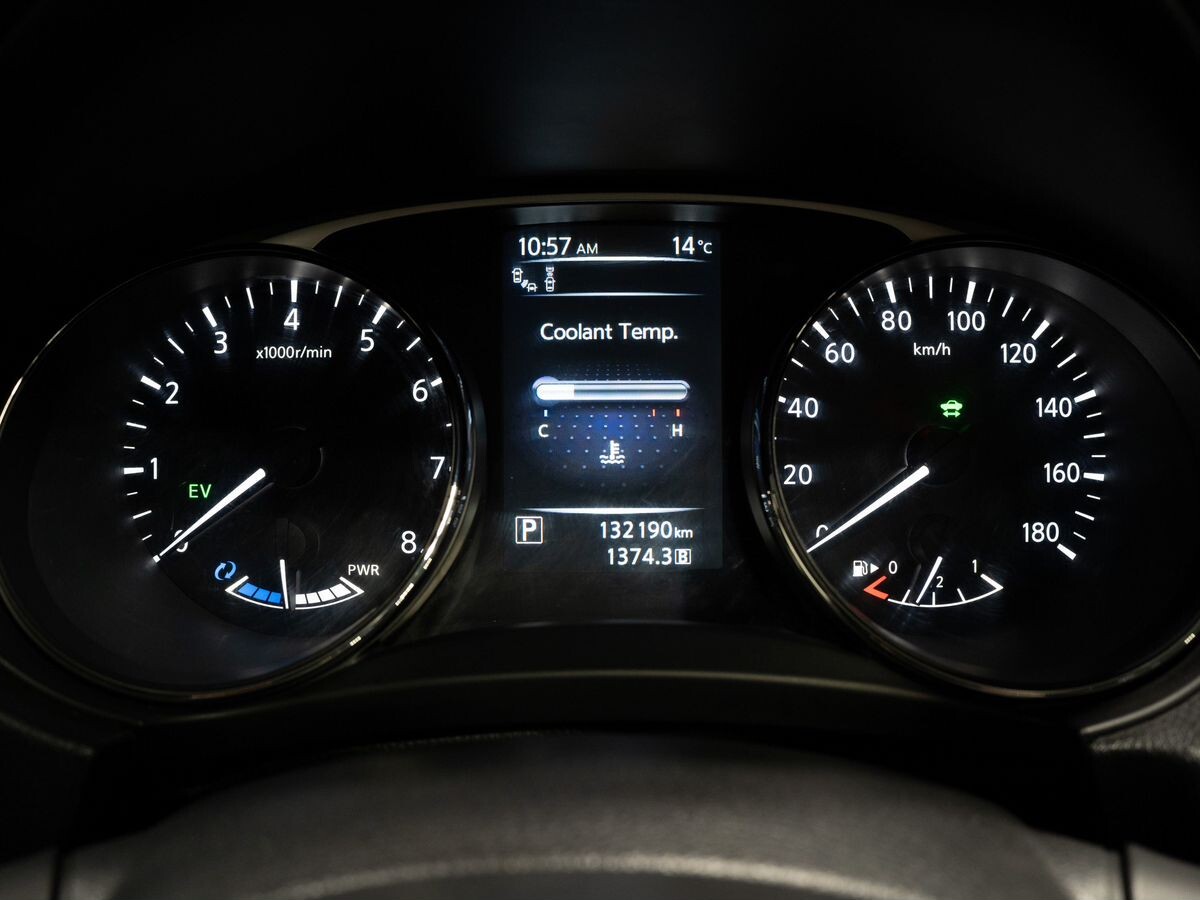 Nissan X-Trail 2017 - фото автомобиля