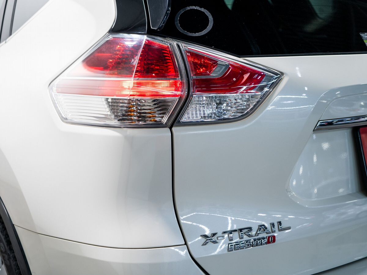 Nissan X-Trail 2017 - фото автомобиля