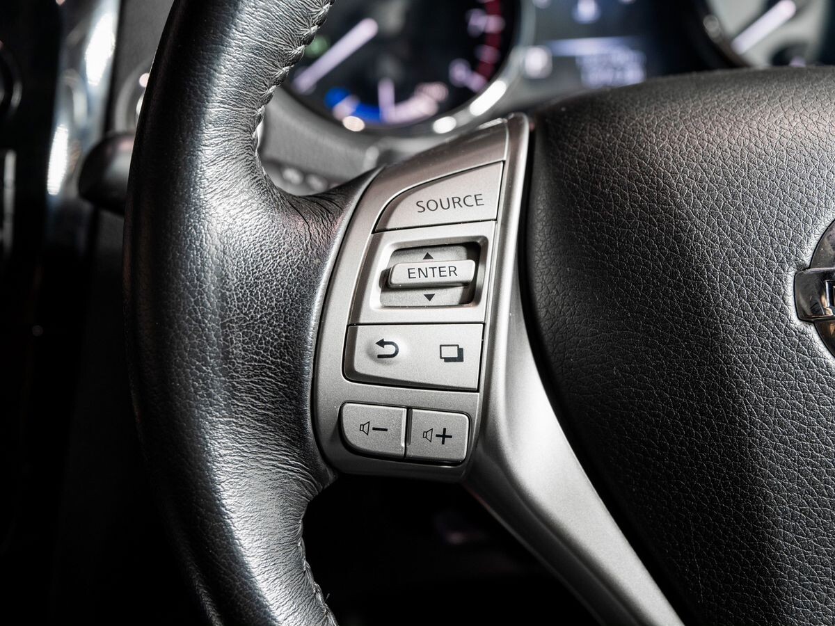Nissan X-Trail 2017 - фото автомобиля