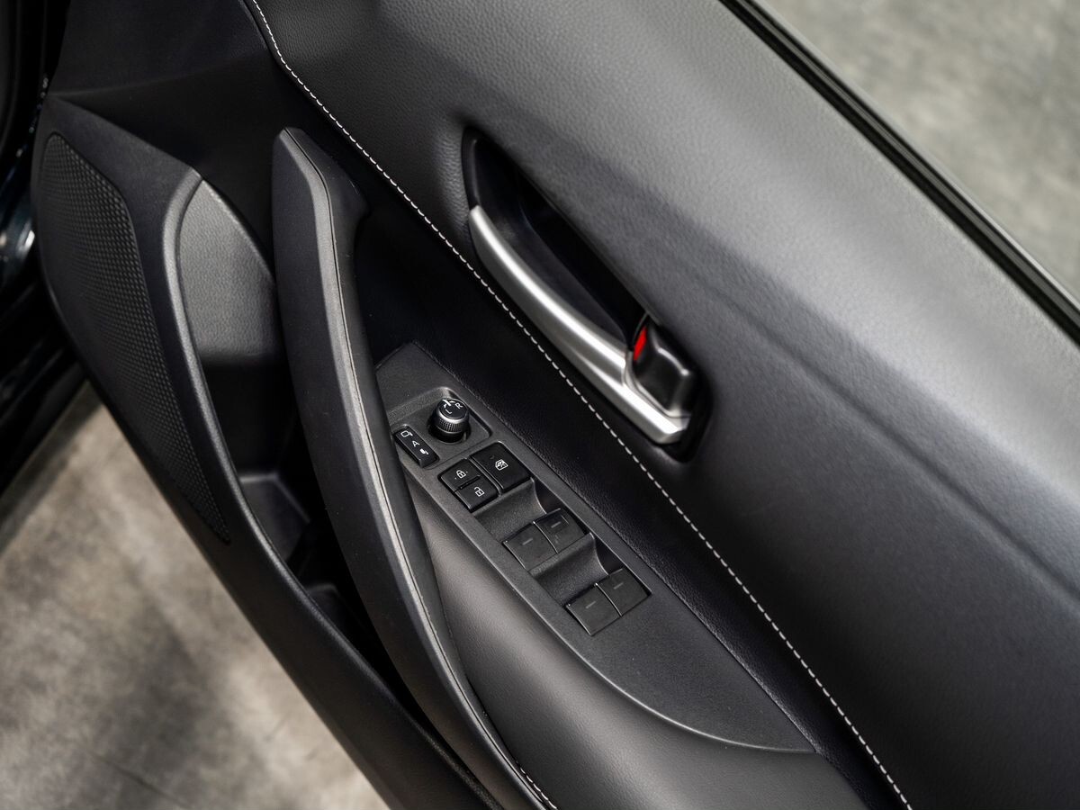 Toyota Corolla 2020 - фото автомобиля