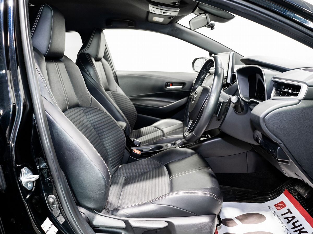 Toyota Corolla 2020 - фото автомобиля