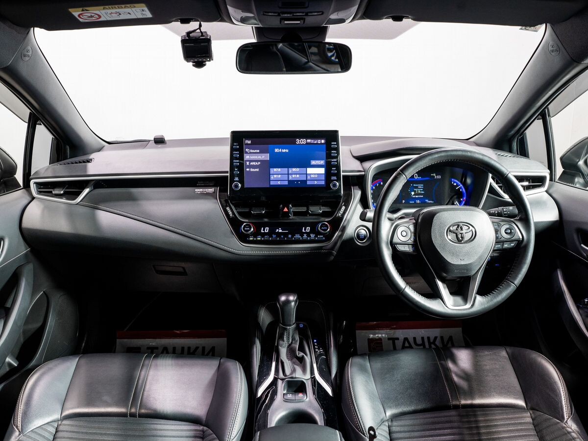 Toyota Corolla 2020 - фото автомобиля