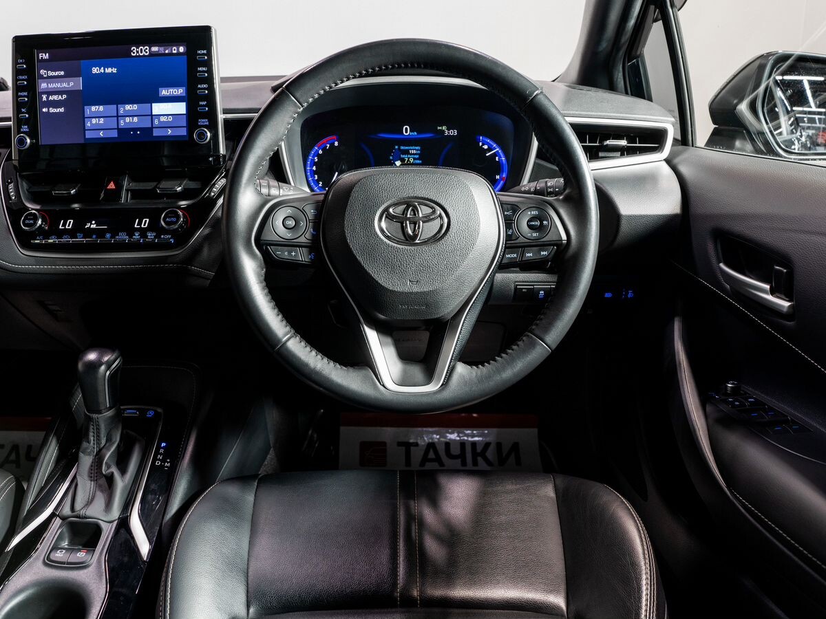 Toyota Corolla 2020 - фото автомобиля