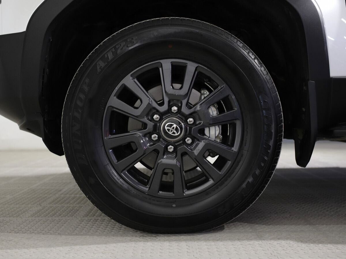Toyota Land Cruiser Prado 2024 - фото автомобиля