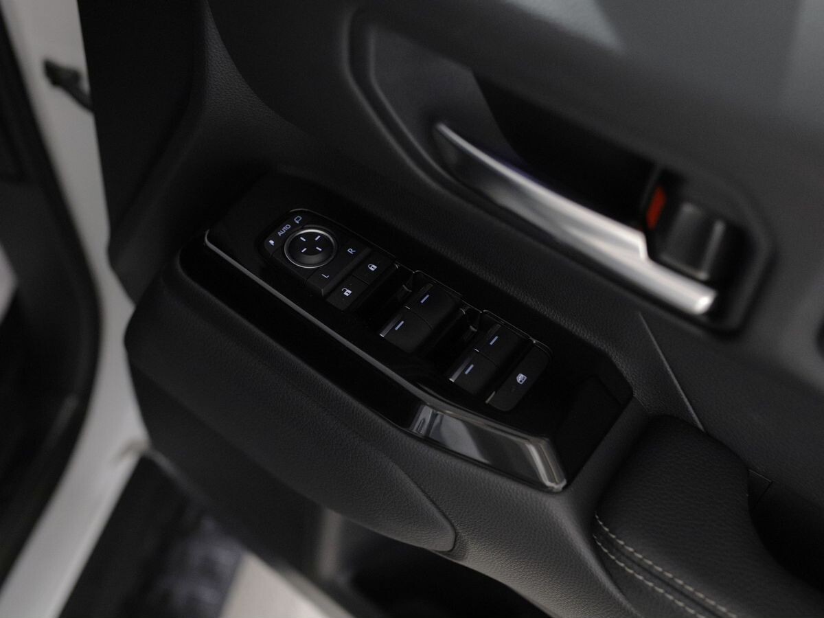 Toyota Land Cruiser Prado 2024 - фото автомобиля