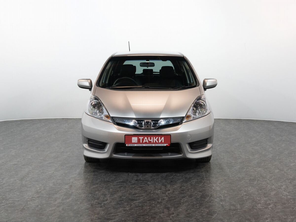 Honda Fit Shuttle 2012 - фото автомобиля