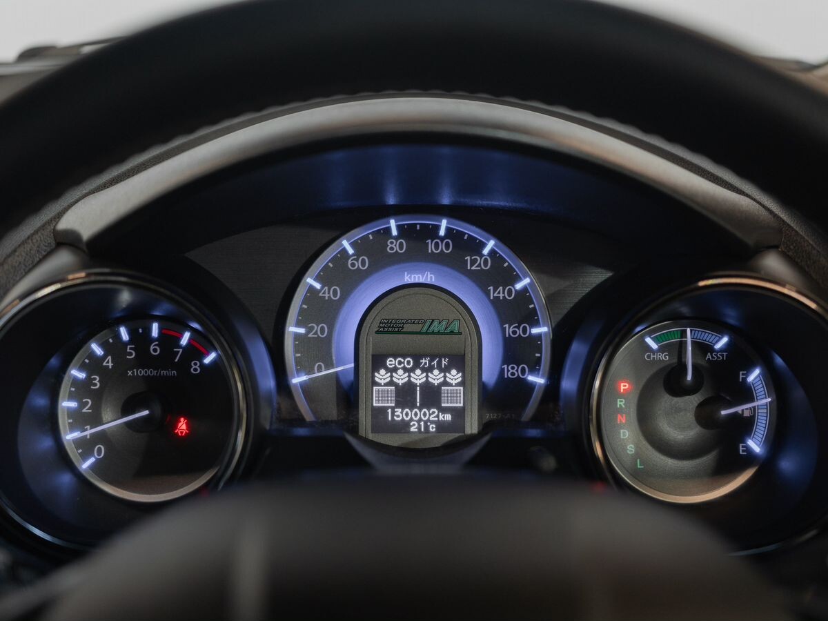 Honda Fit Shuttle 2012 - фото автомобиля