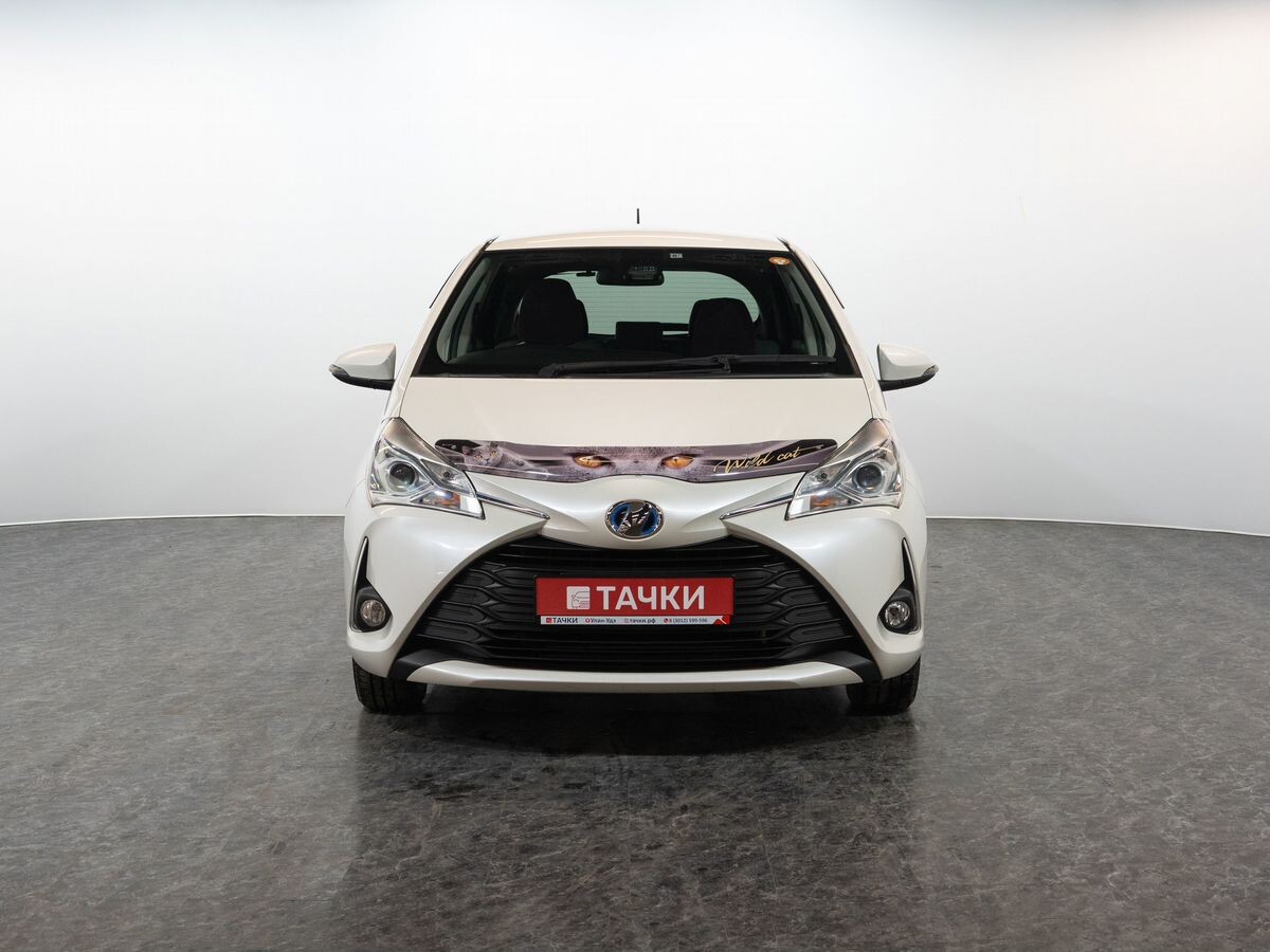 Toyota Vitz 2017 - фото автомобиля