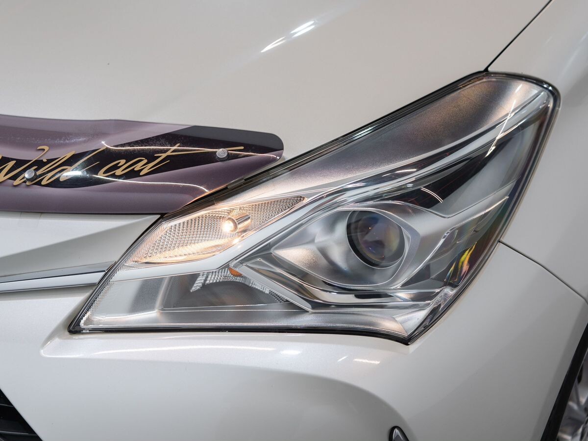 Toyota Vitz 2017 - фото автомобиля