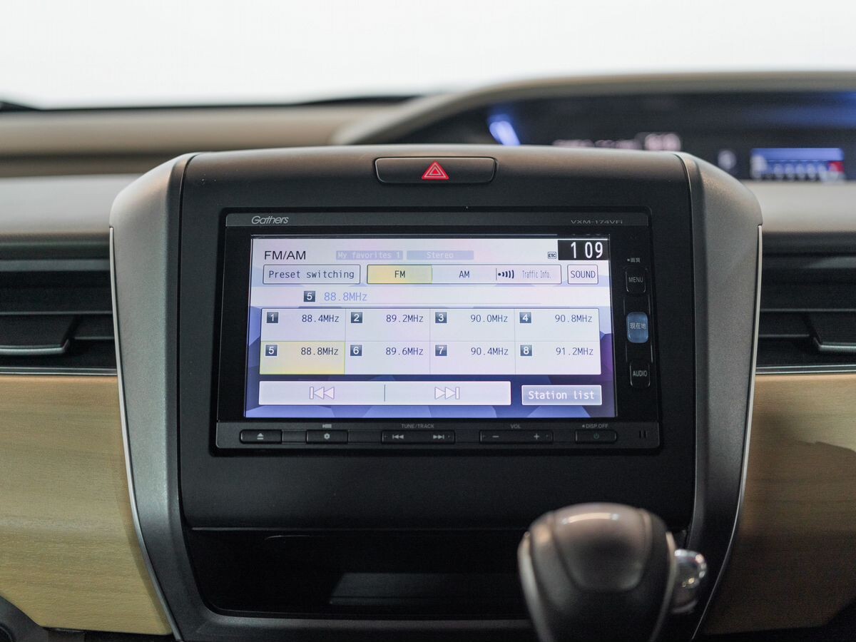 Honda Freed 2017 - фото автомобиля