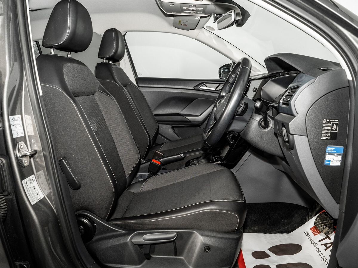 Volkswagen T-Cross 2020 - фото автомобиля