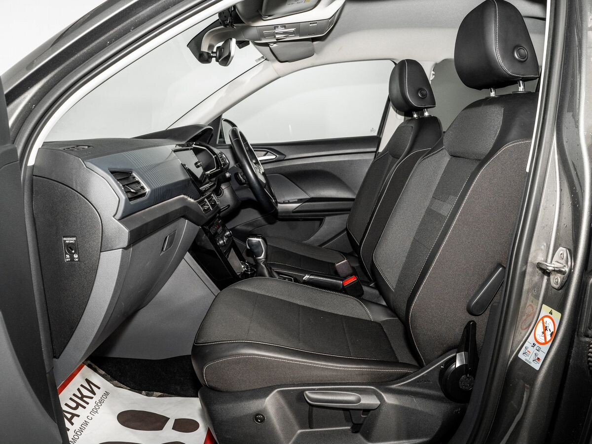 Volkswagen T-Cross 2020 - фото автомобиля