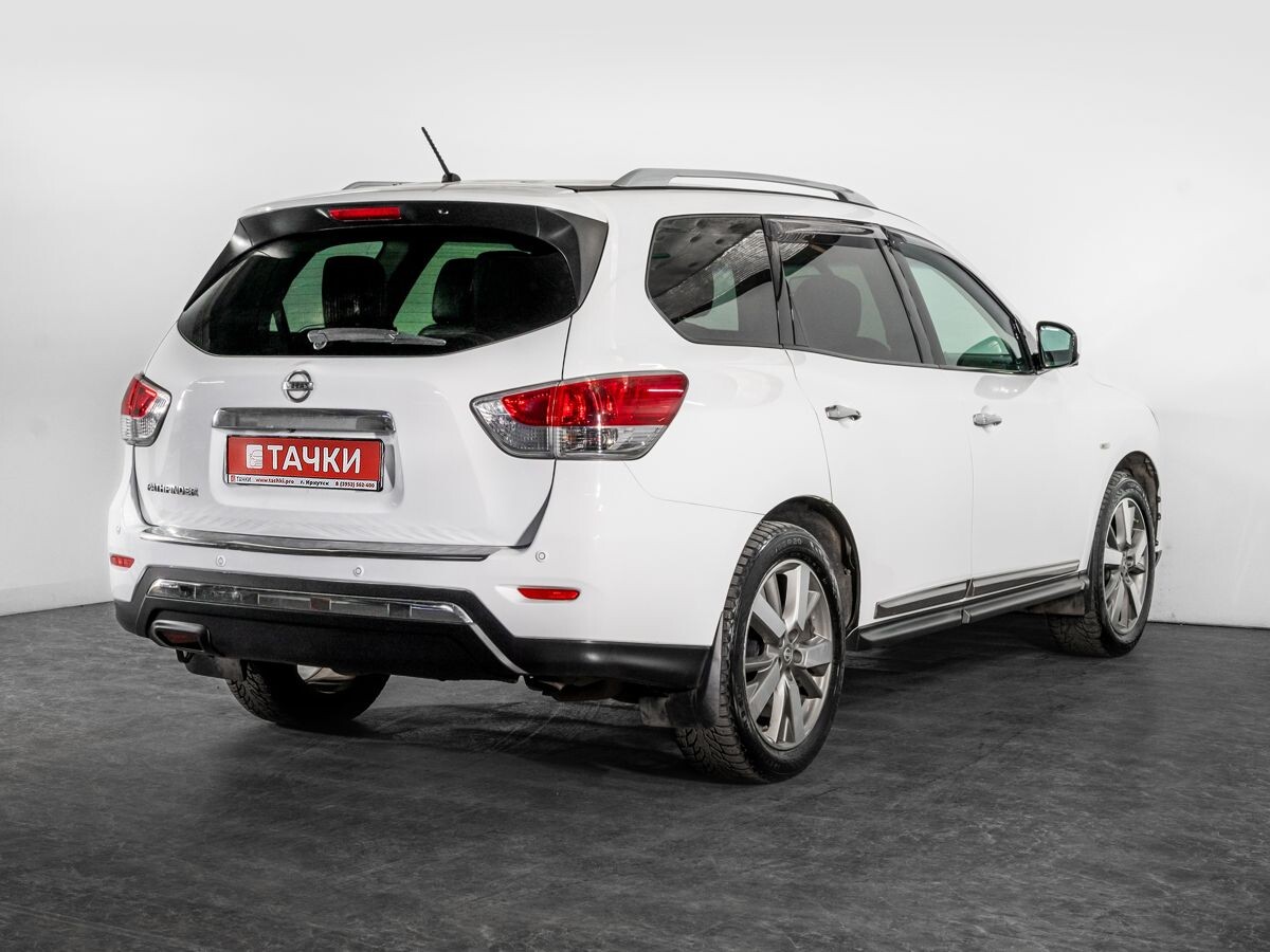 Nissan Pathfinder 2015 - фото автомобиля