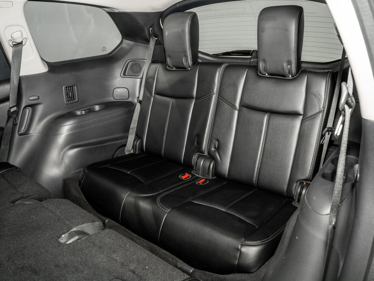 Nissan Pathfinder 2015 - фото автомобиля