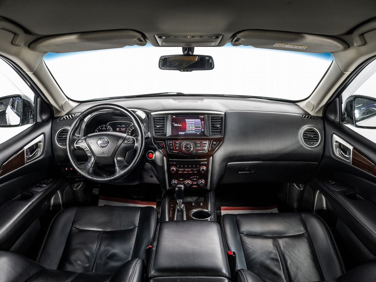 Nissan Pathfinder 2015 - фото автомобиля