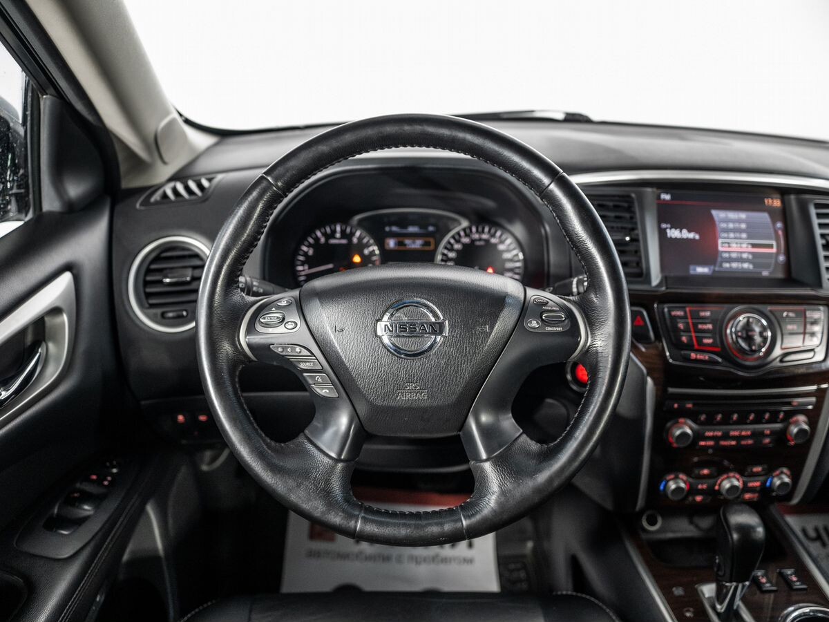 Nissan Pathfinder 2015 - фото автомобиля
