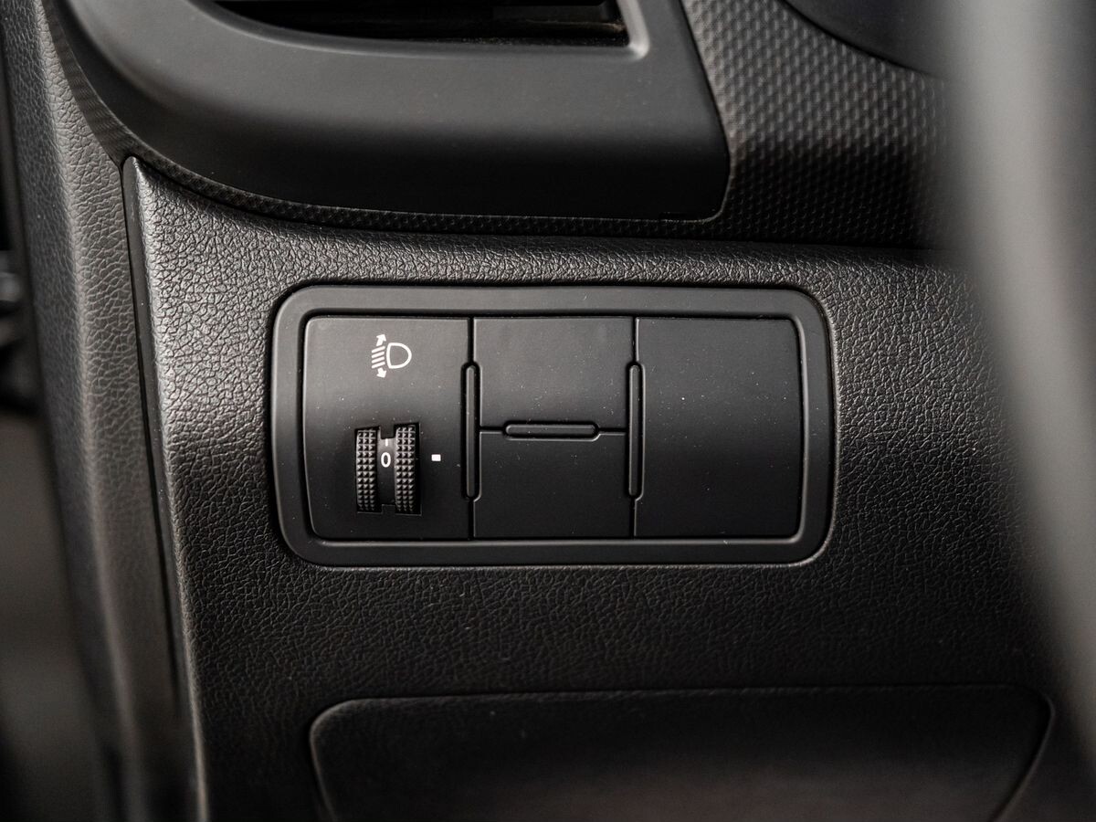 Hyundai Solaris 2016 - фото автомобиля