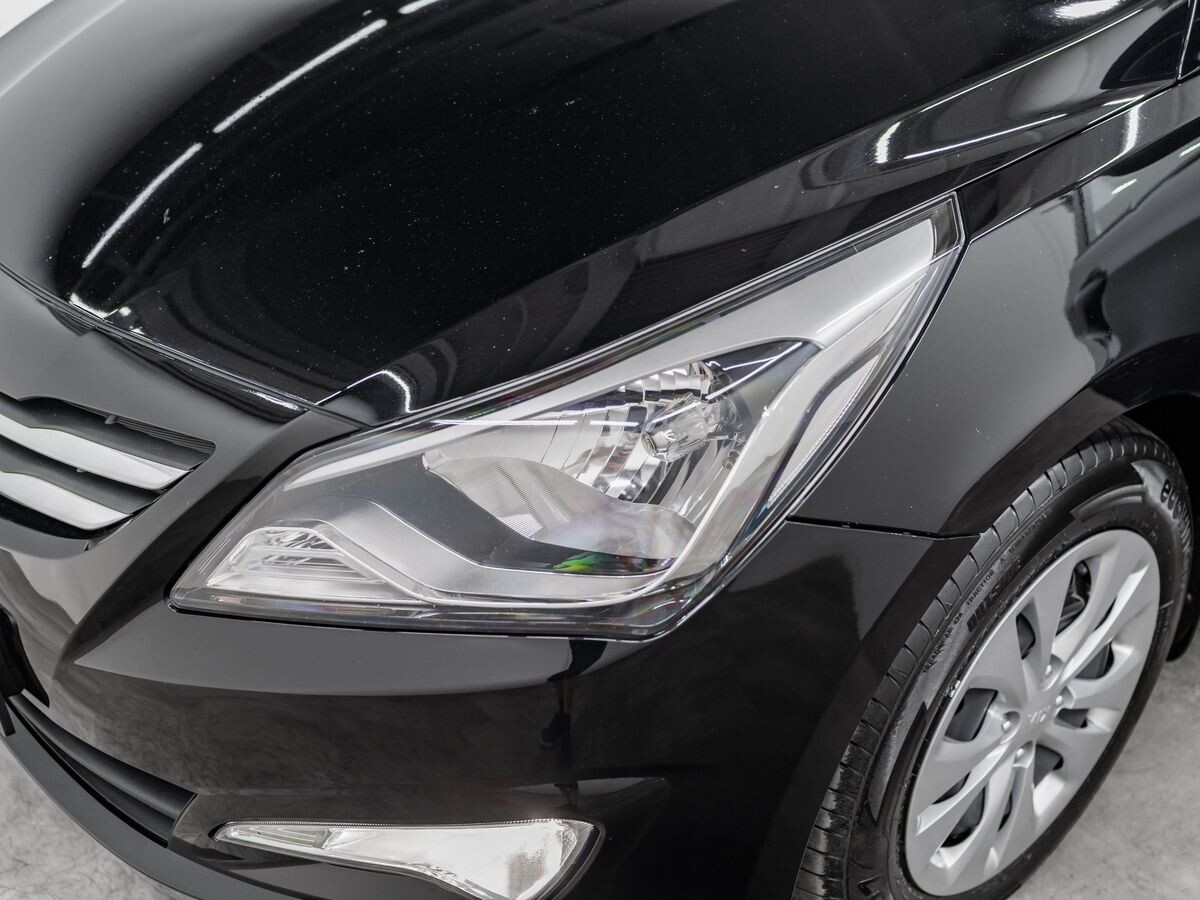 Hyundai Solaris 2016 - фото автомобиля