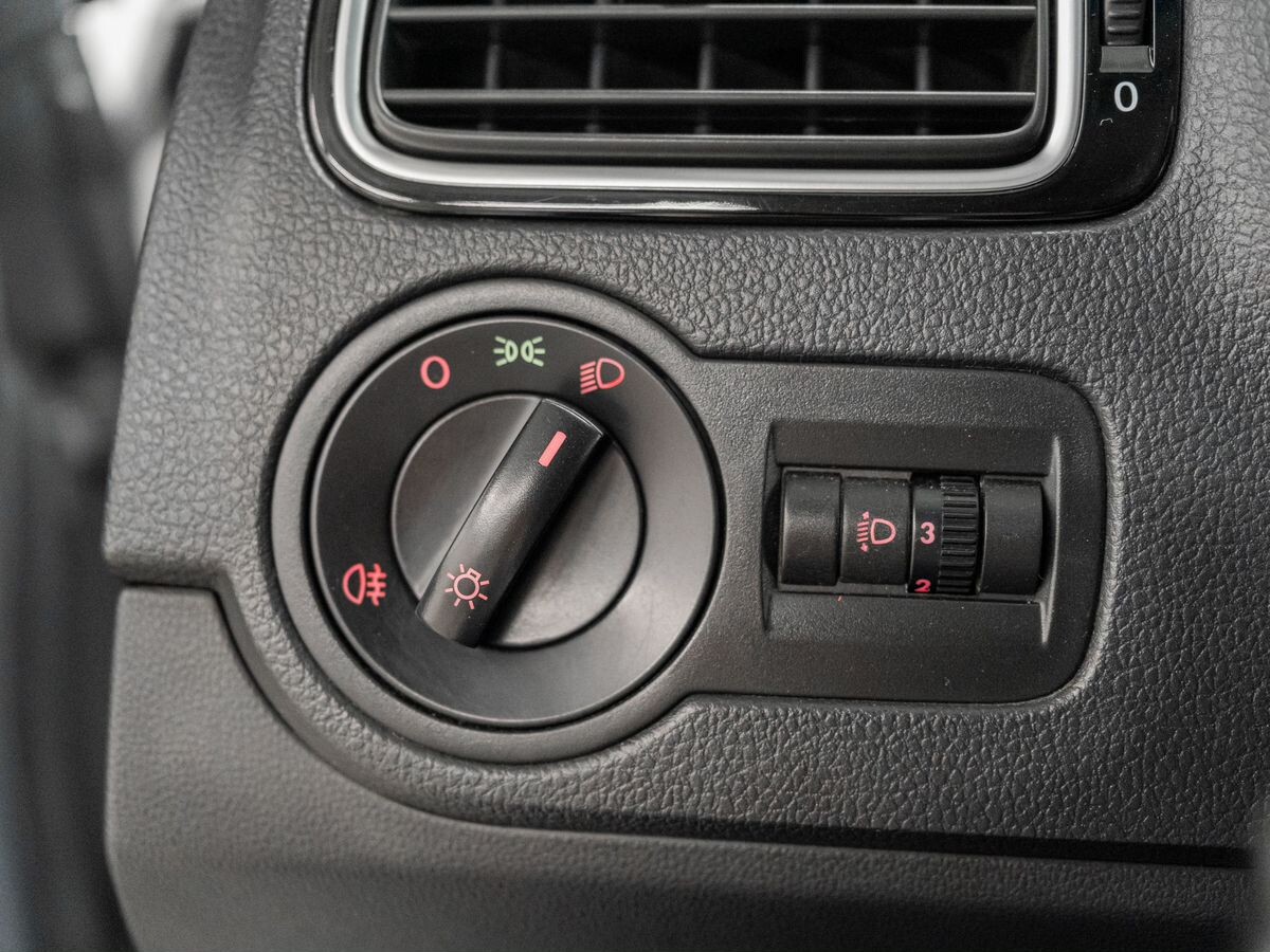 Volkswagen Polo 2019 - фото автомобиля