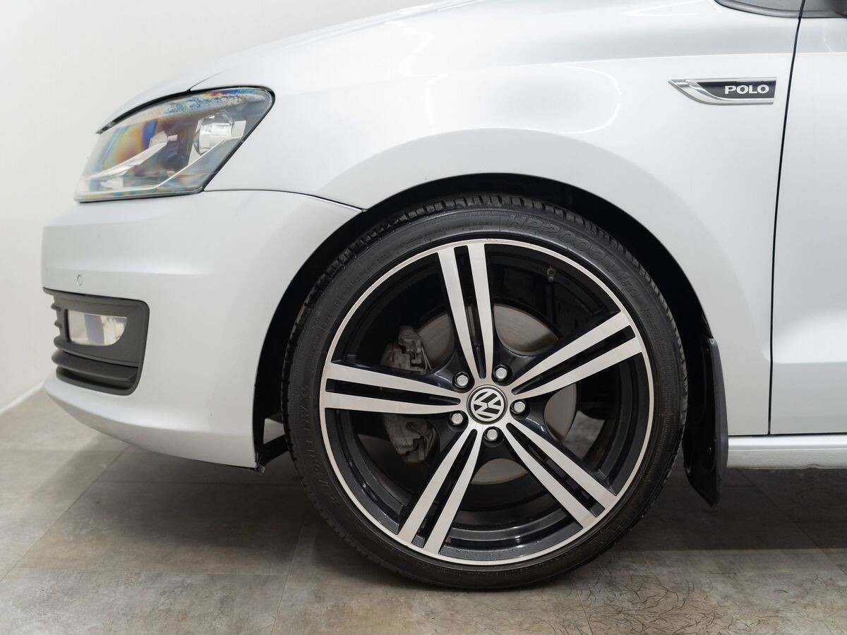 Volkswagen Polo 2019 - фото автомобиля