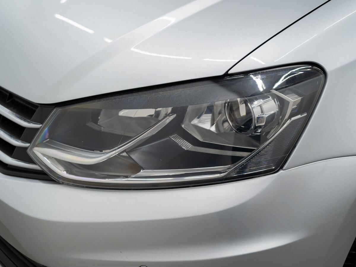 Volkswagen Polo 2019 - фото автомобиля