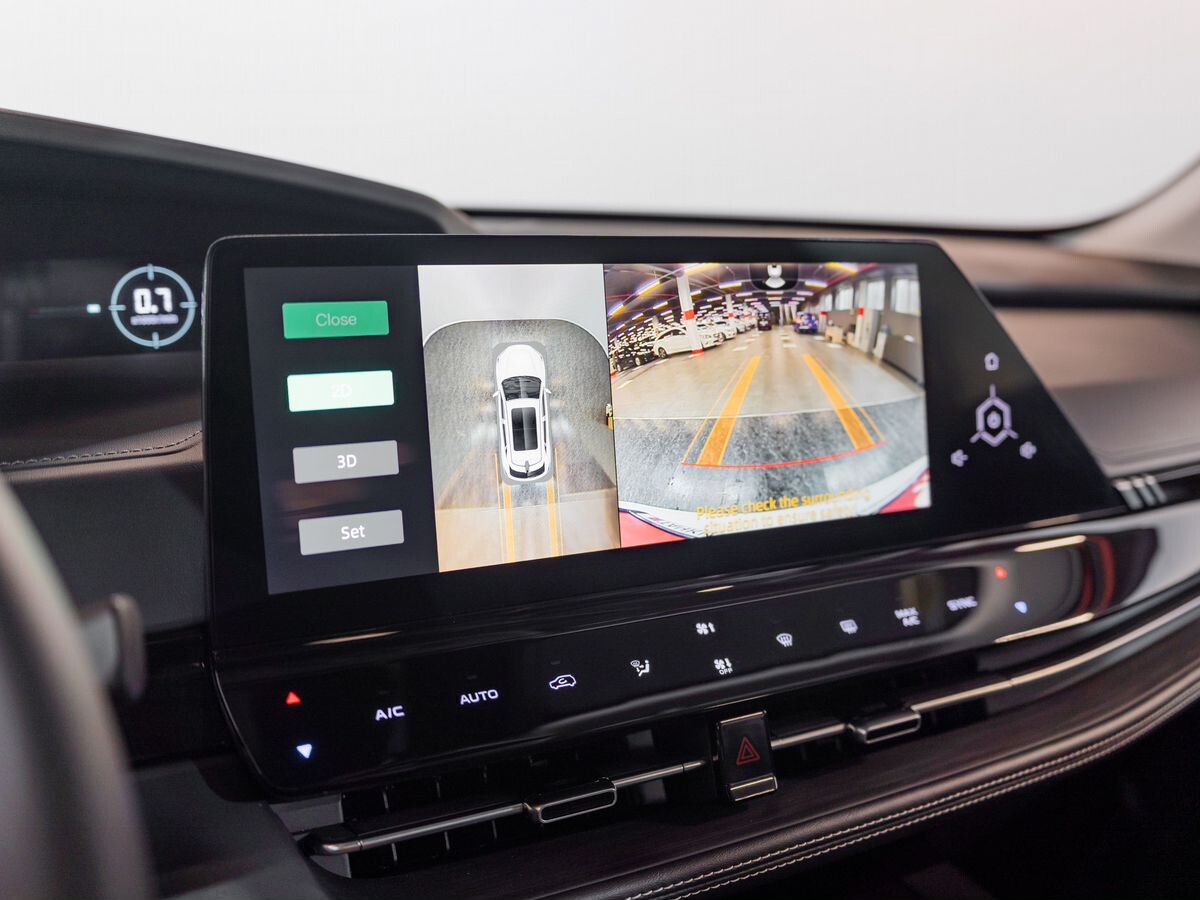 Changan UNI-K 2023 - фото автомобиля
