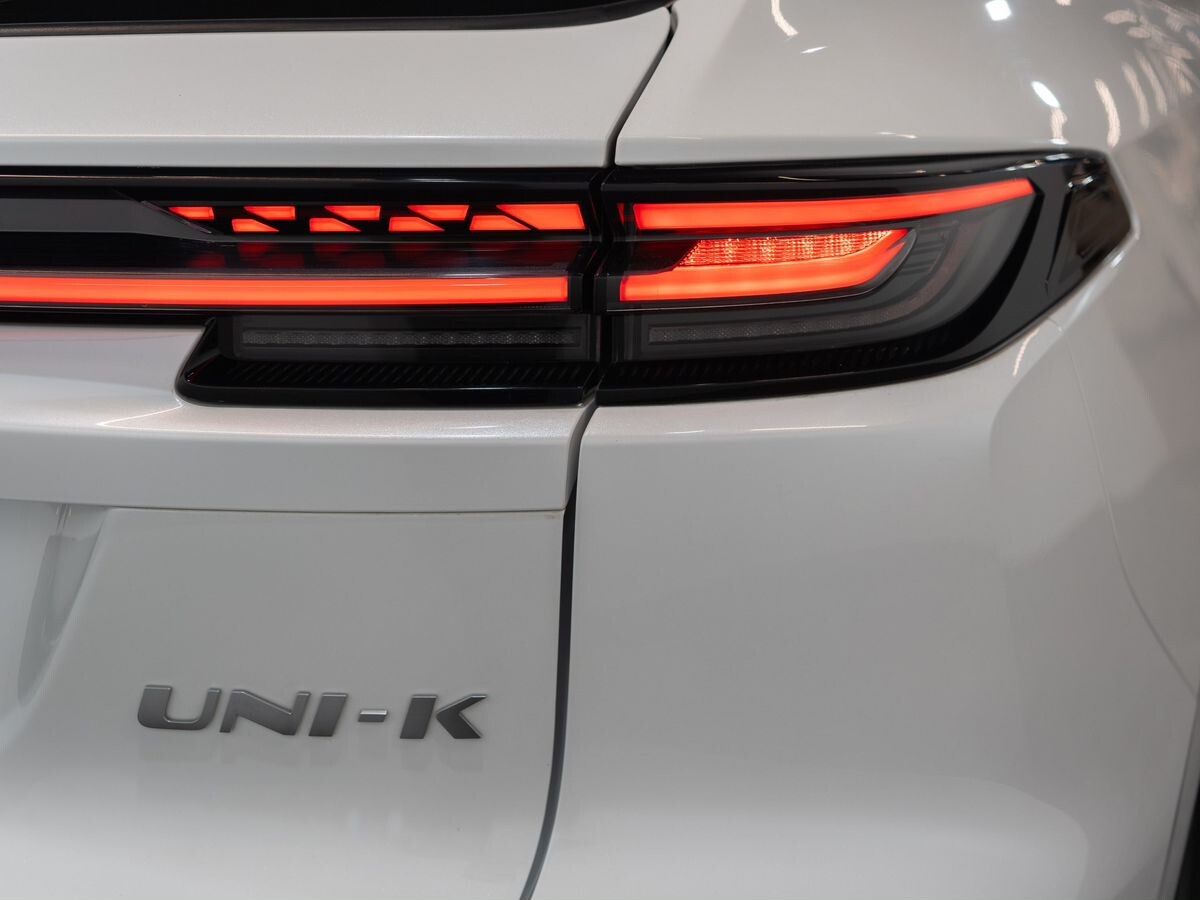 Changan UNI-K 2023 - фото автомобиля