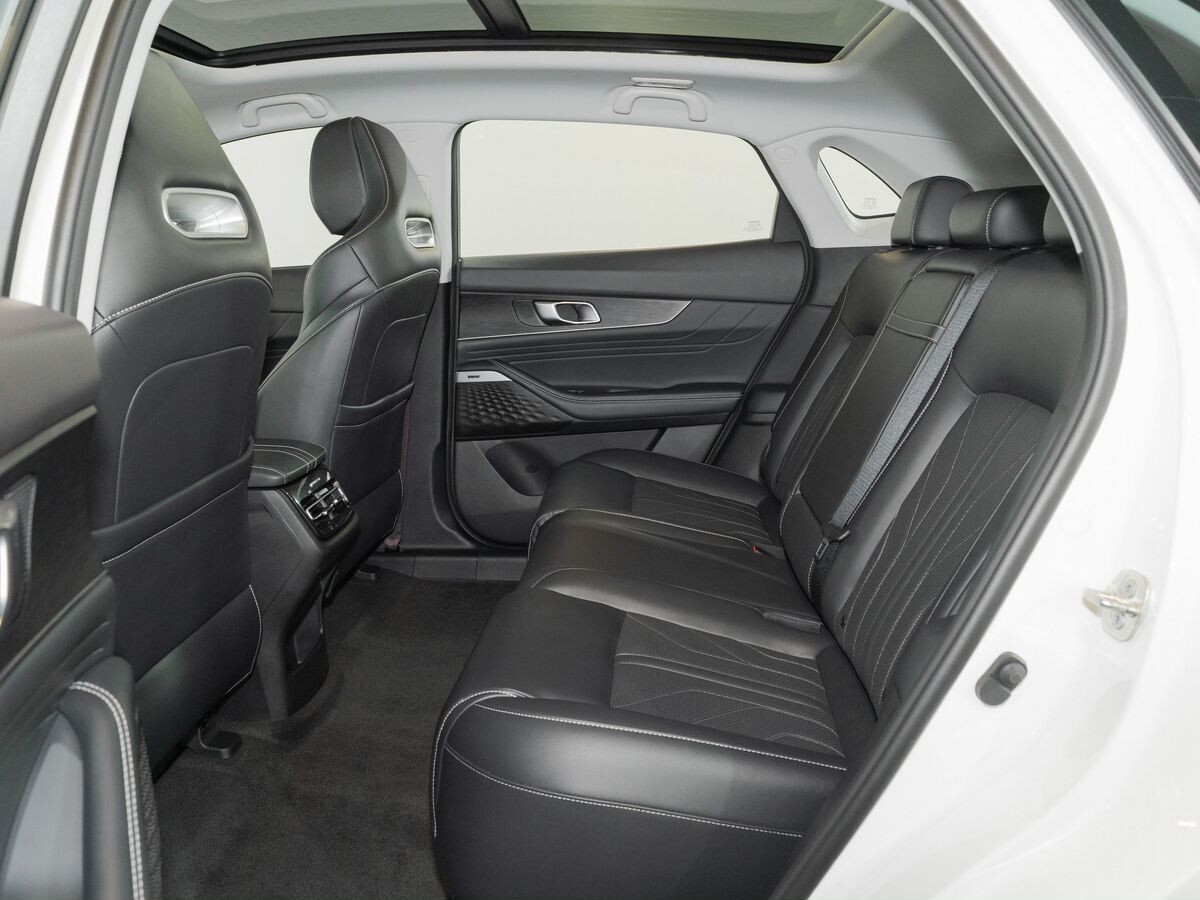 Changan UNI-K 2023 - фото автомобиля