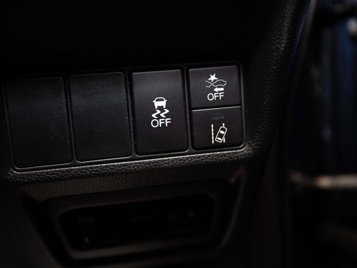 Honda Stepwgn 2018 - фото автомобиля