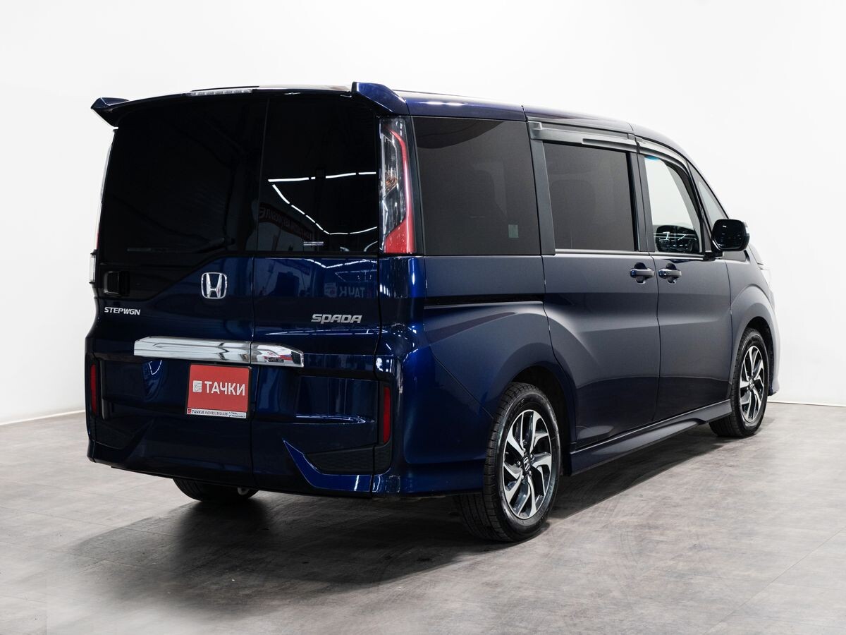 Honda Stepwgn 2018 - фото автомобиля