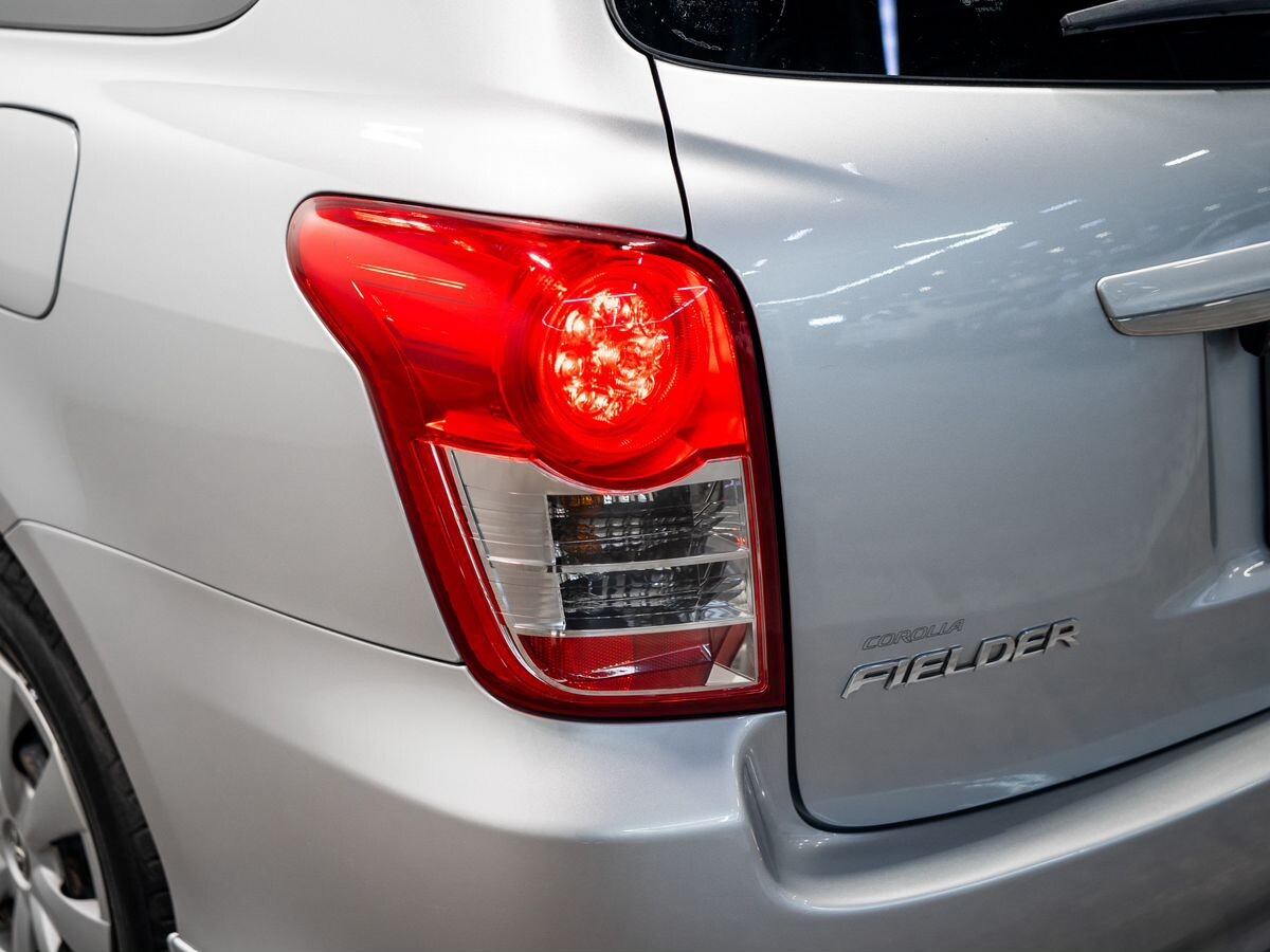 Toyota Corolla Fielder 2009 - фото автомобиля