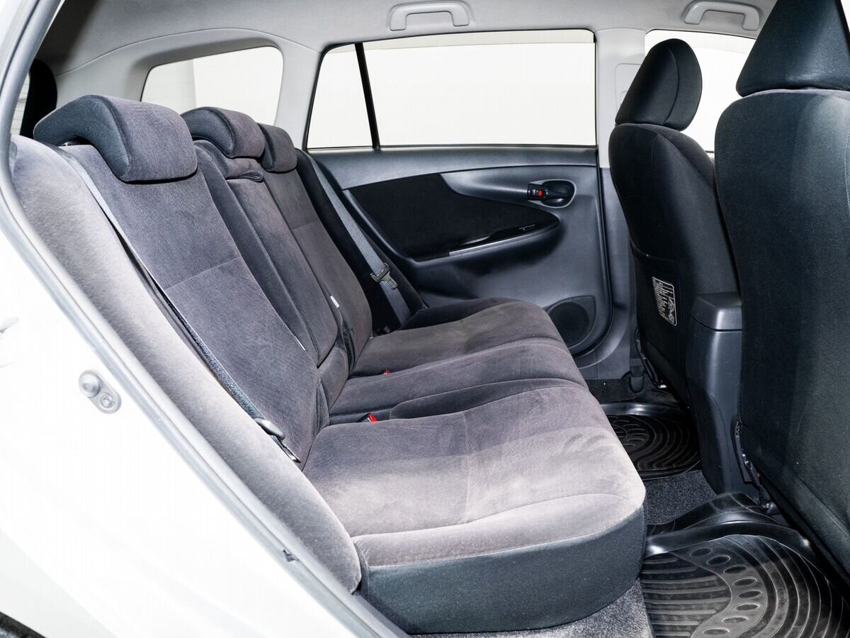 Toyota Corolla Fielder 2009 - фото автомобиля