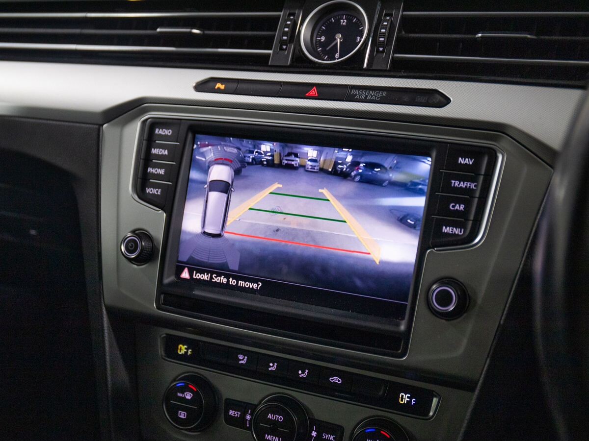 Volkswagen Passat 2015 - фото автомобиля