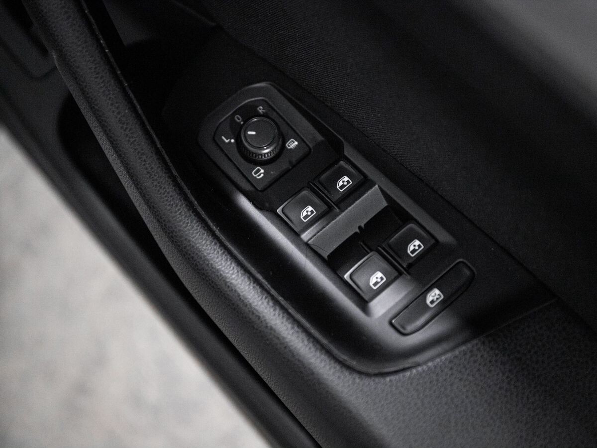 Volkswagen Passat 2015 - фото автомобиля