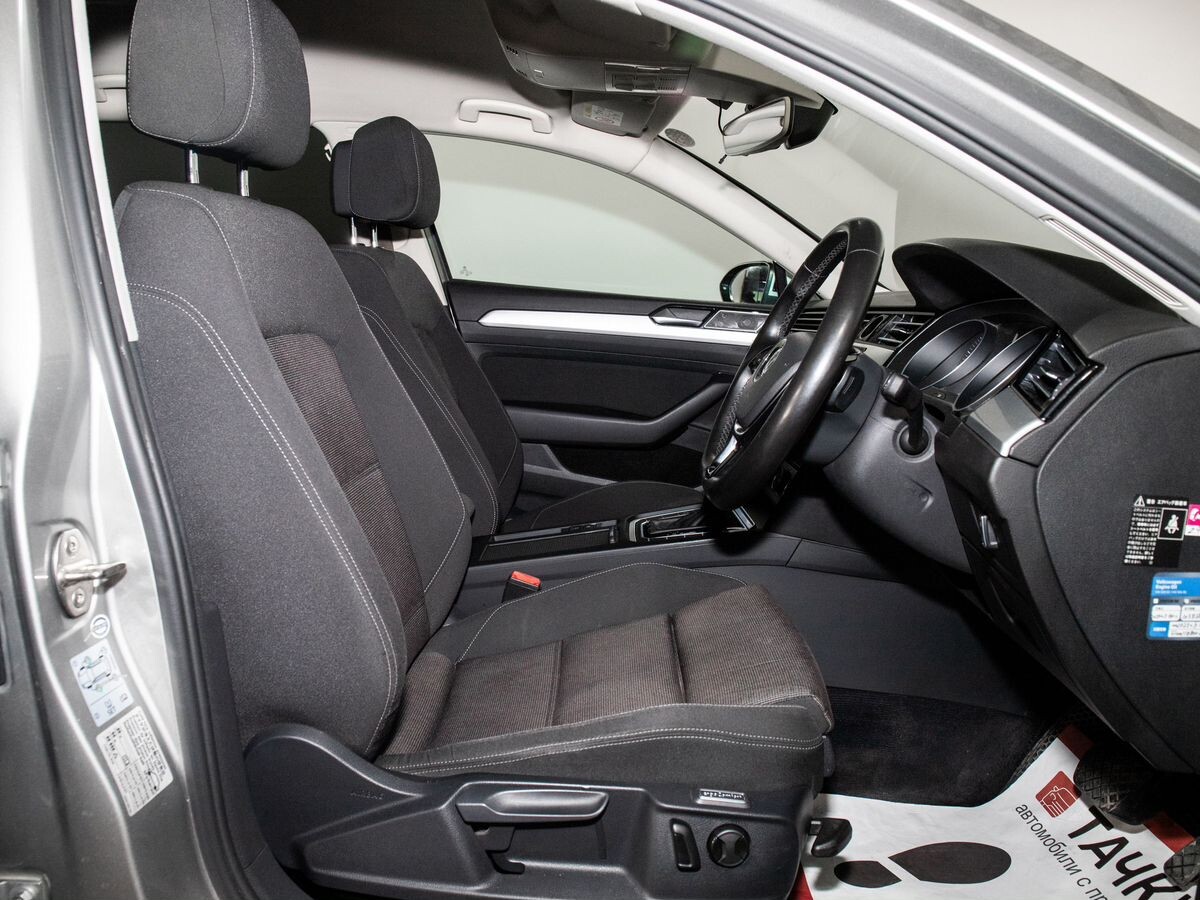 Volkswagen Passat 2015 - фото автомобиля