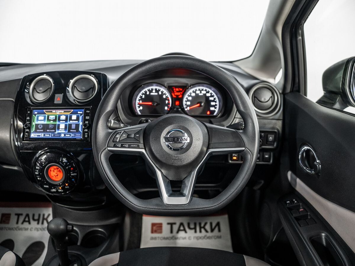 Nissan Note 2020 - фото автомобиля