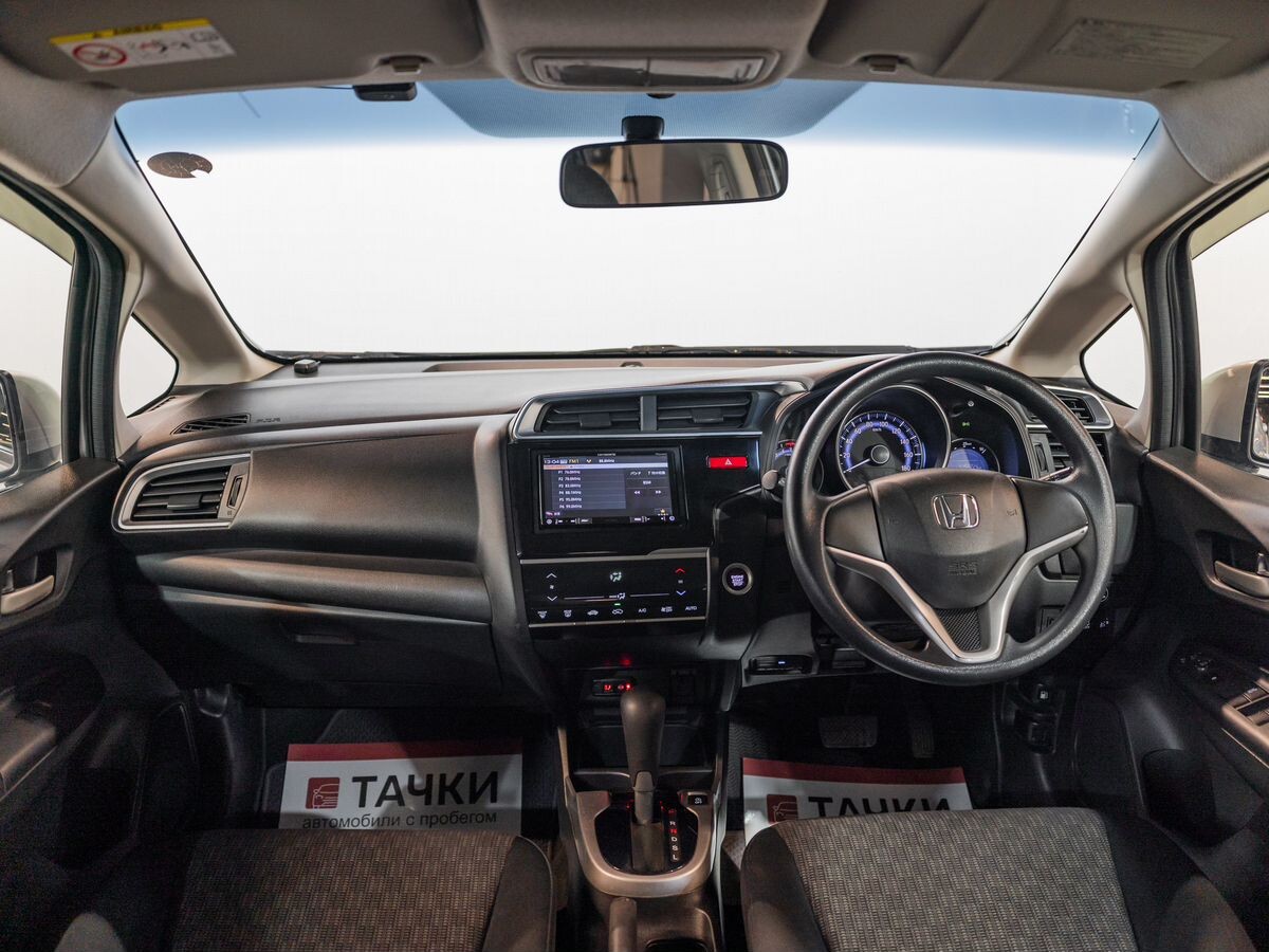 Honda Fit 2015 - фото автомобиля