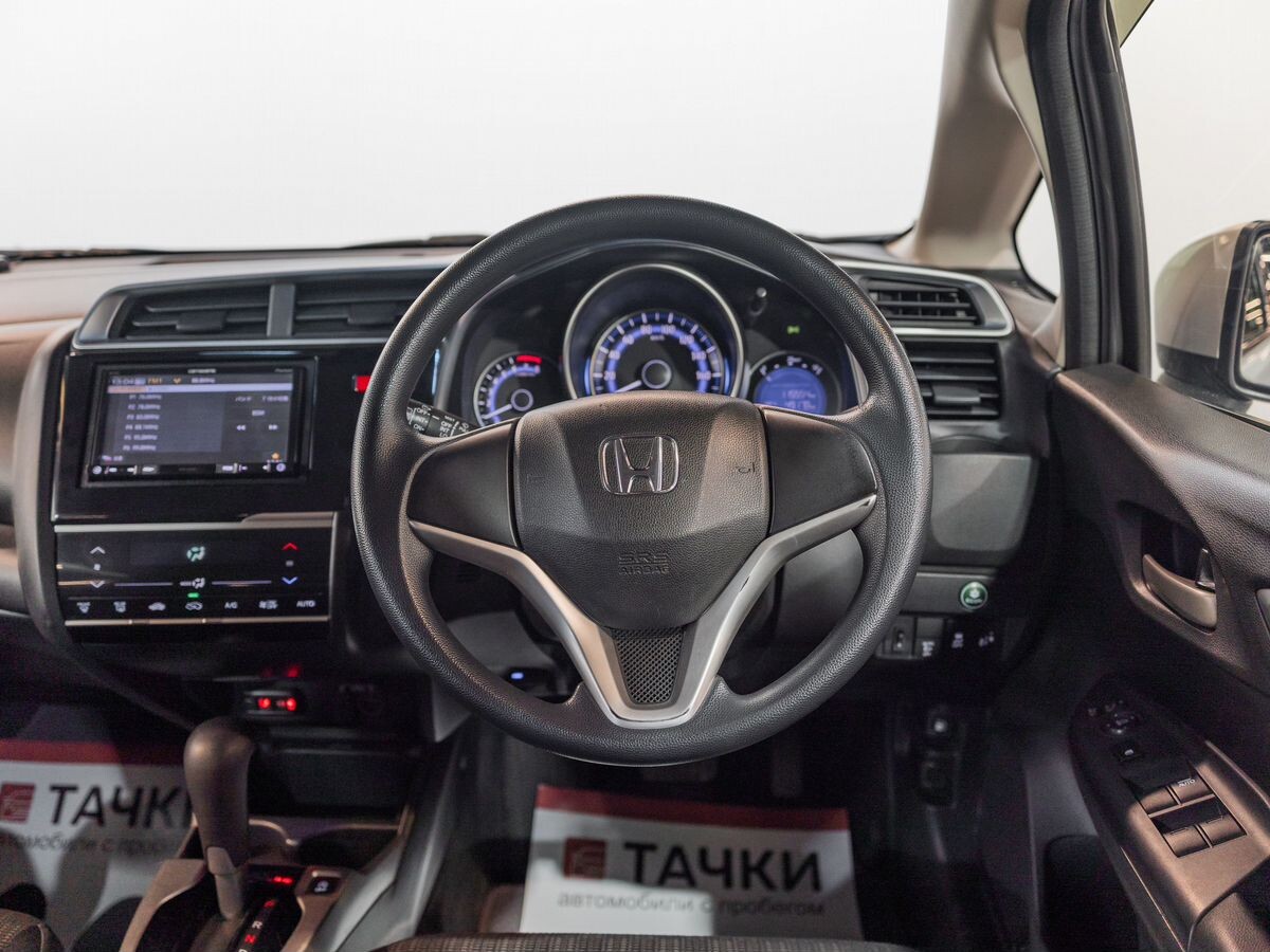 Honda Fit 2015 - фото автомобиля