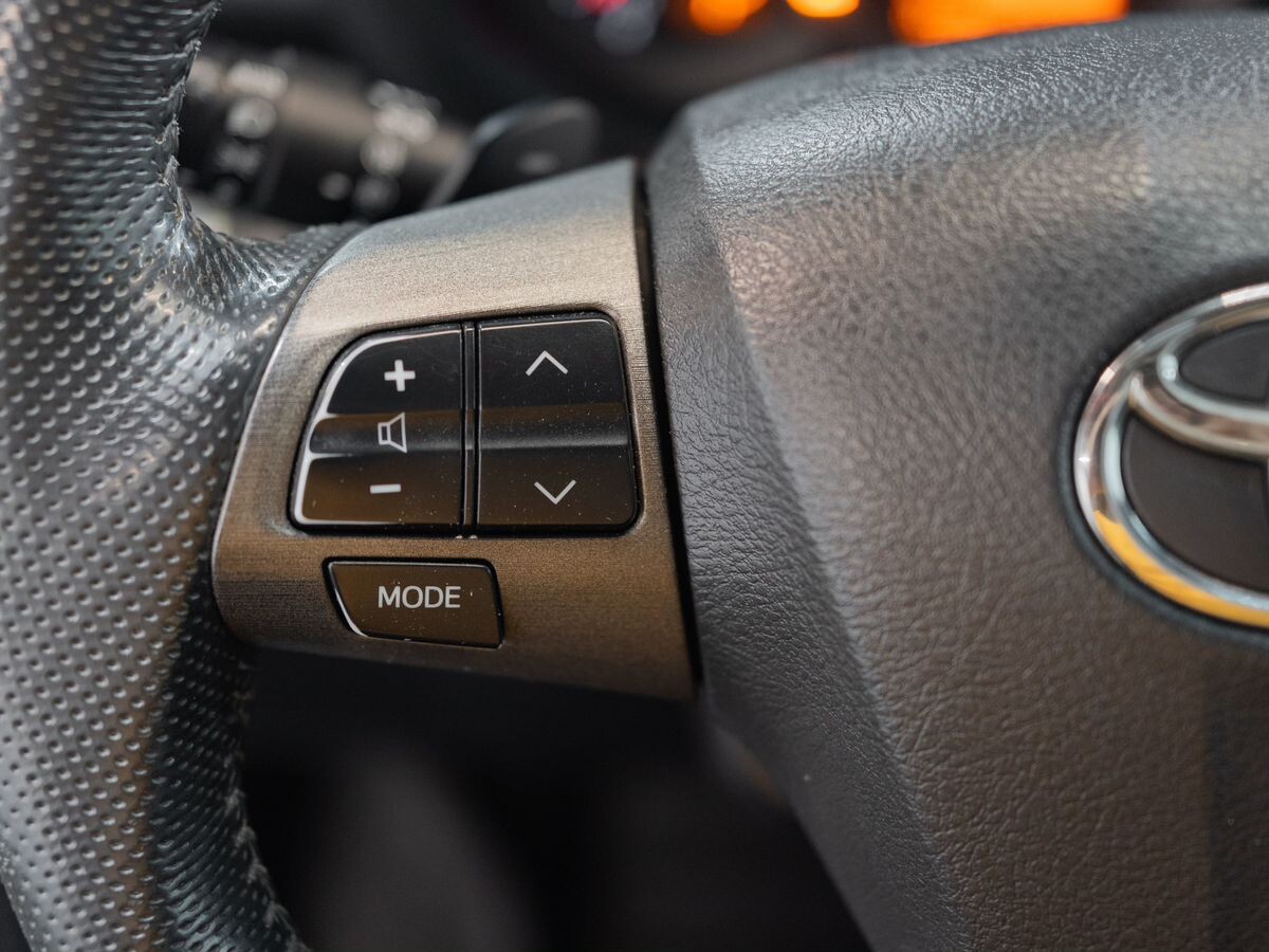 Toyota RAV4 2010 - фото автомобиля