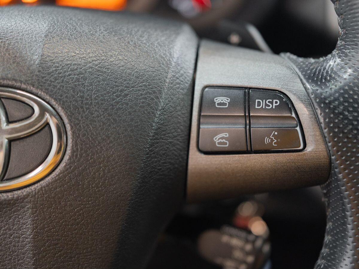 Toyota RAV4 2010 - фото автомобиля
