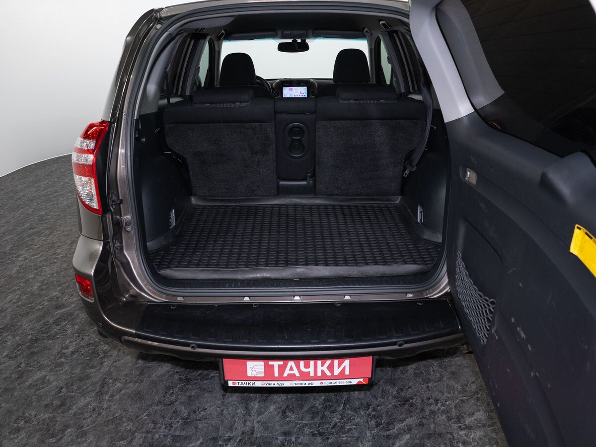 Toyota RAV4 2010 - фото автомобиля