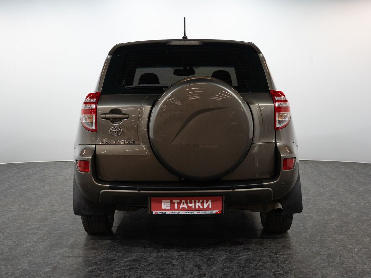 Toyota RAV4 2010 - фото автомобиля
