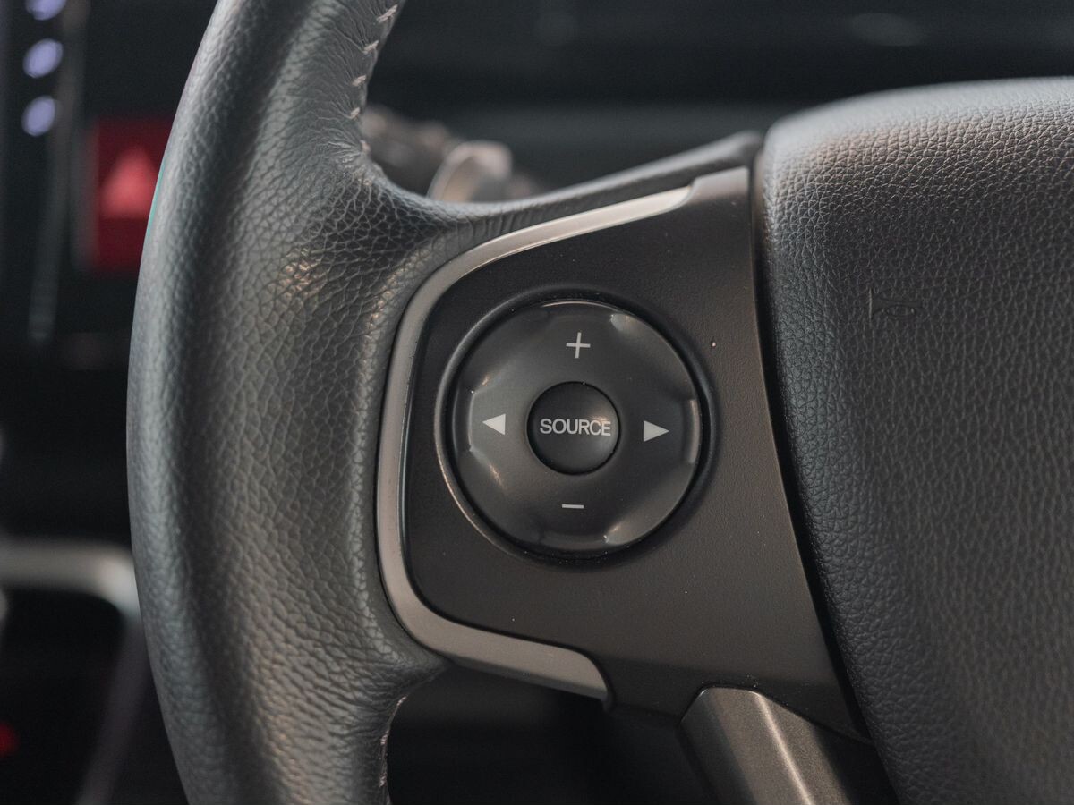 Honda Stepwgn 2015 - фото автомобиля