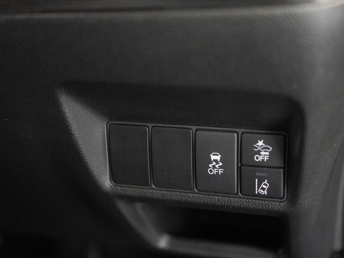 Honda Stepwgn 2015 - фото автомобиля