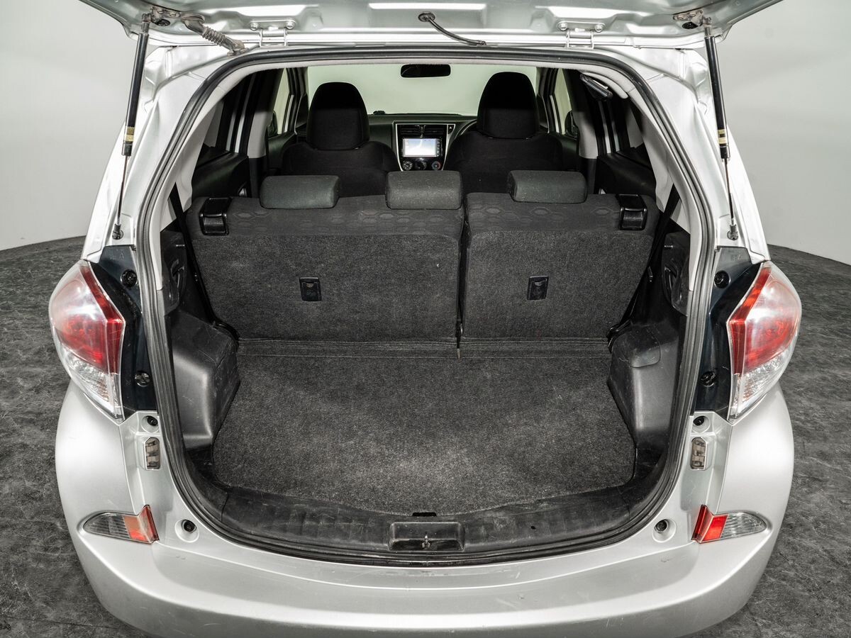 Toyota Ractis 2015 - фото автомобиля