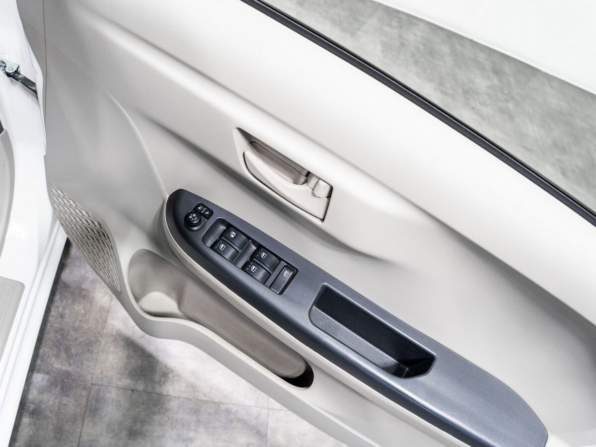 Toyota Passo 2016 - фото автомобиля